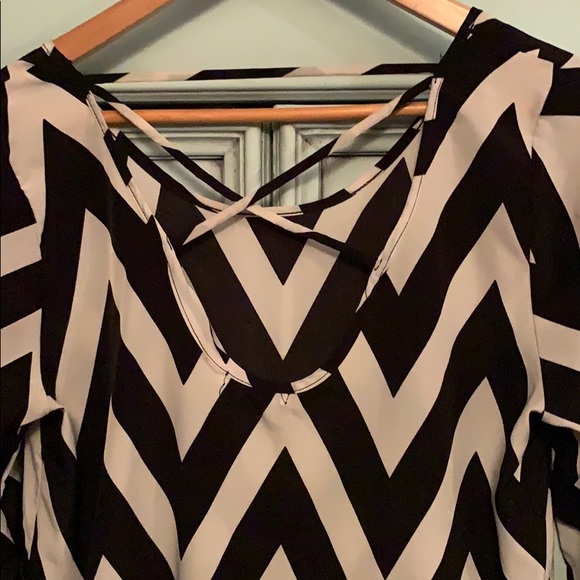 Ricki’s top - Picture 2 of 7